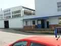 Pohled od zadn�ho vjezdu k nakl. ramp�